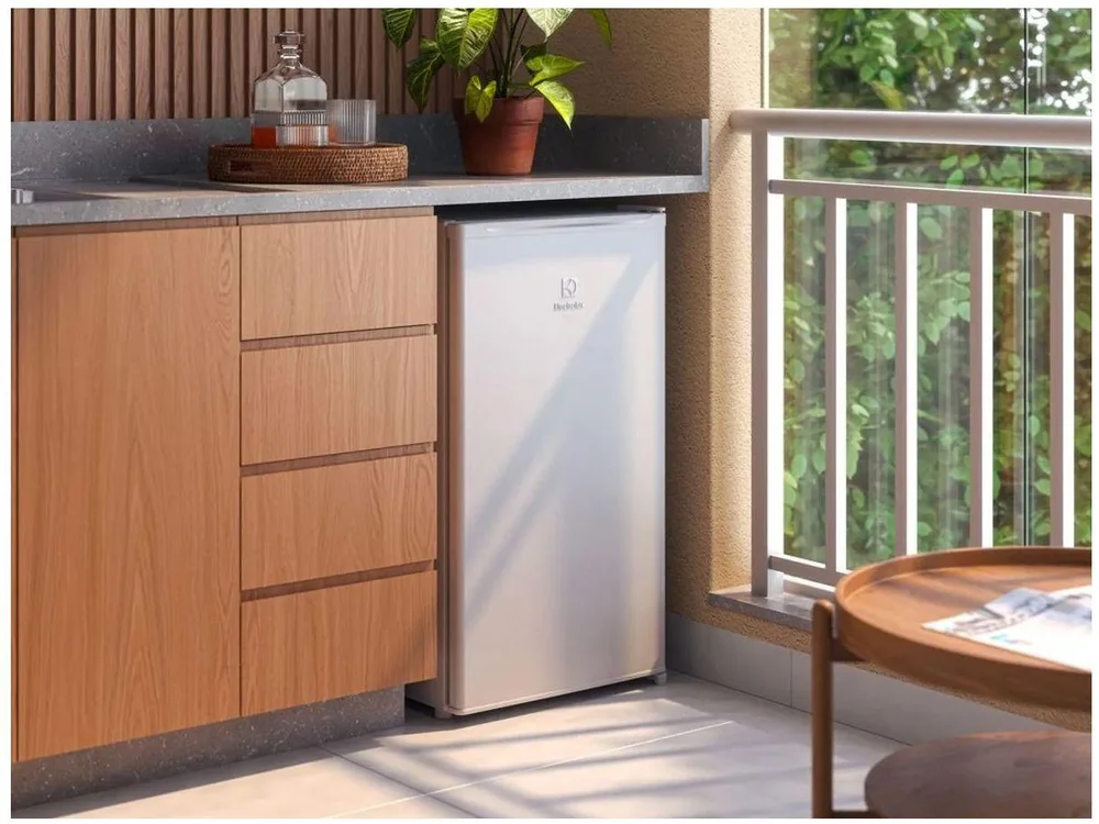 Frigobar Electrolux 90L Branco Efficient EM90 Frigobar Electrolux 90L Branco Efficient EM90