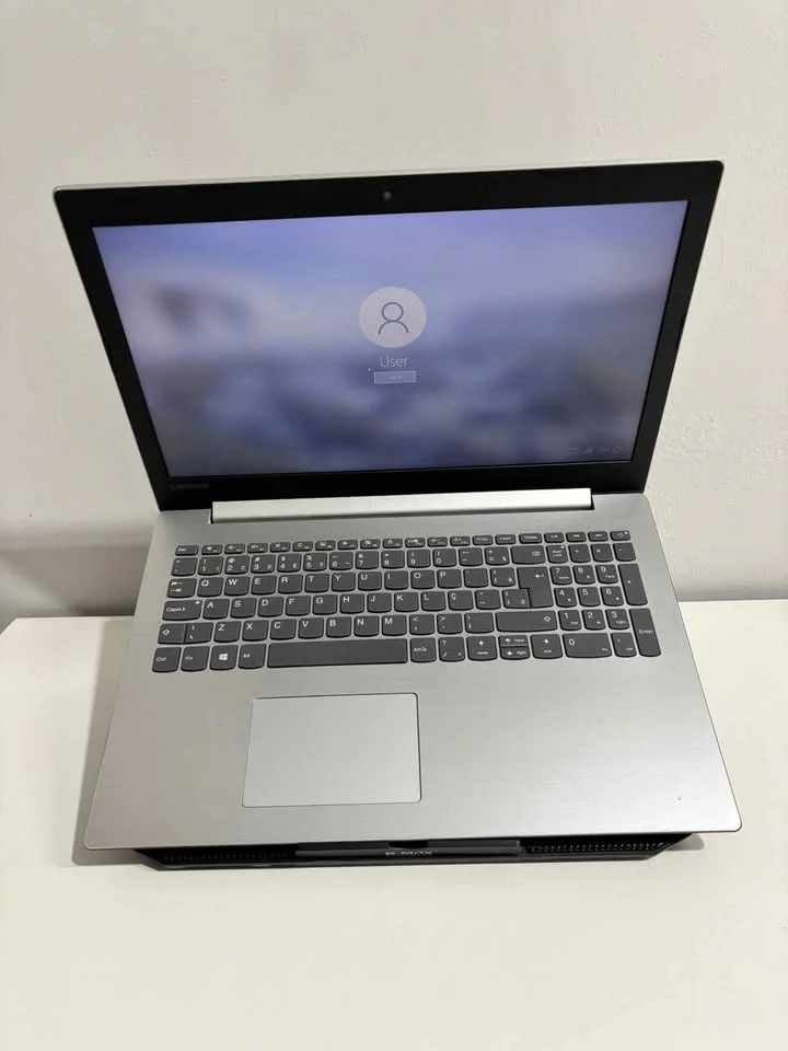 Usado - Notebook Lenovo Ideapad | Intel Core i3 7ª Geração | 8GB | SSD 240GB | Tela 15.6” Hd - view 5