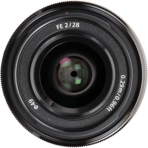 Lente Sony FE 28mm f/2 E-Mount - SEL28F20 Lente Sony FE 28mm f/2 E-Mount - SEL28F20
